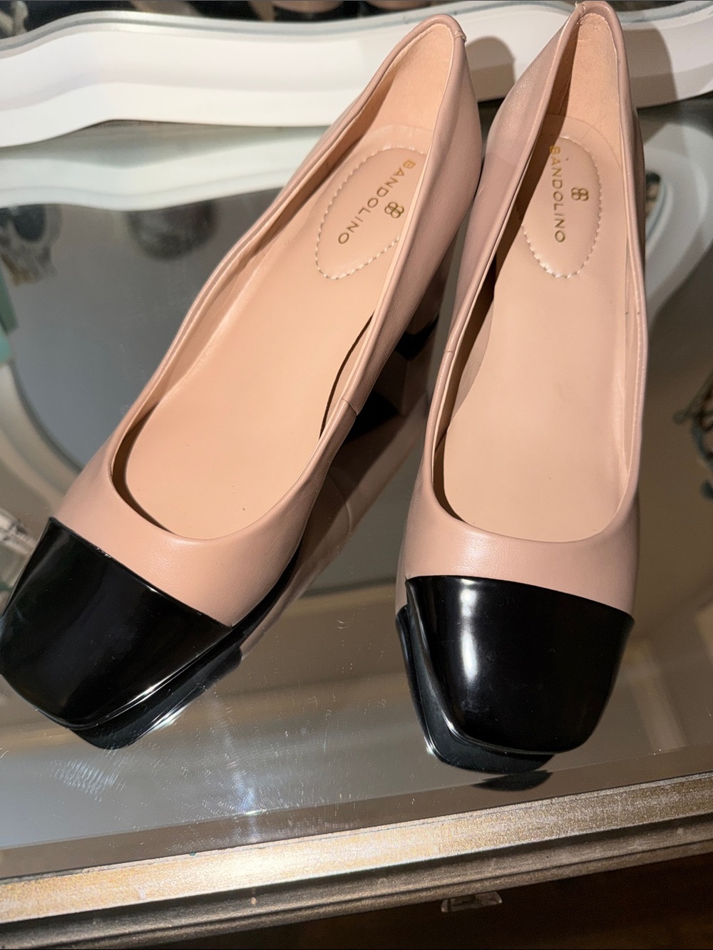 Bandolino Two-Tone Pumps Blush Tan & Black w/ Square Toe Size 7 Fall Trend ❤️